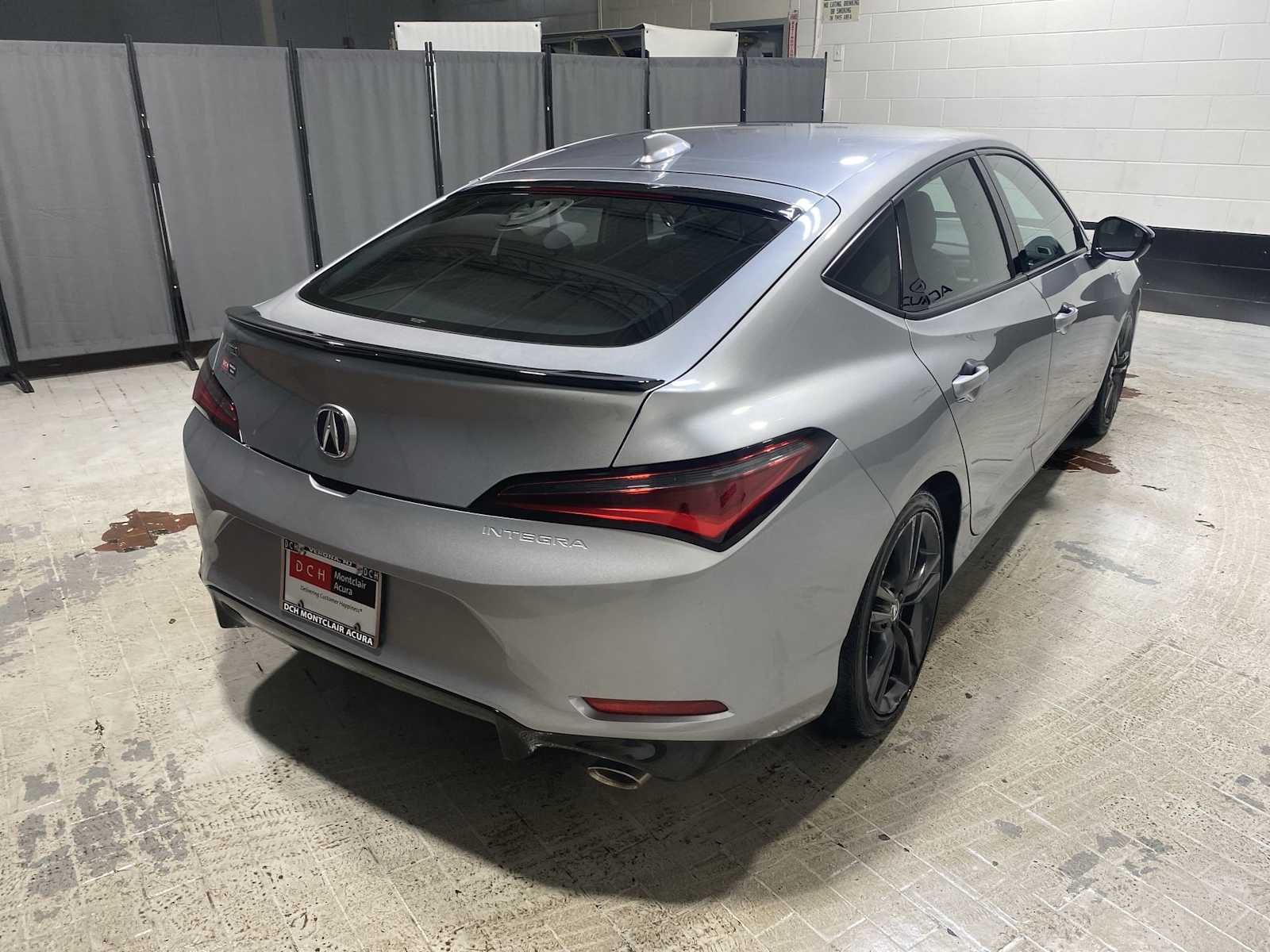 Thumbnail: 2023 Acura Integra - 26