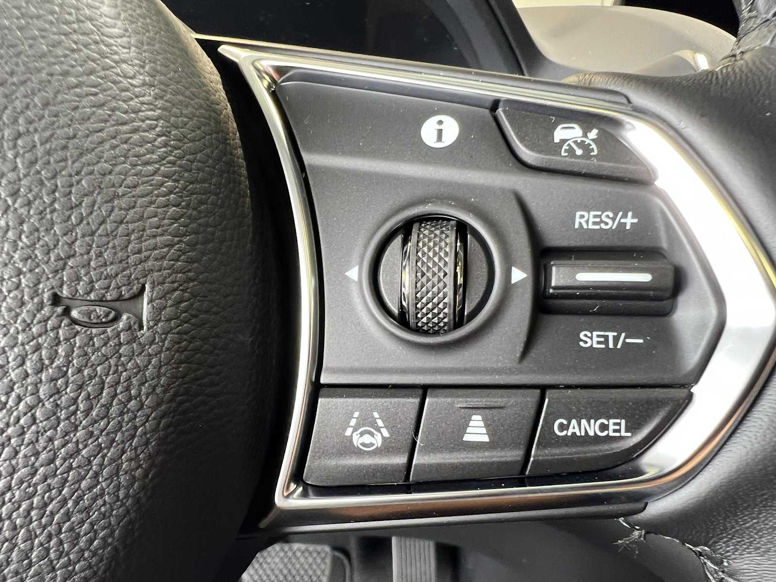 Thumbnail: 2026 Acura RDX - 15