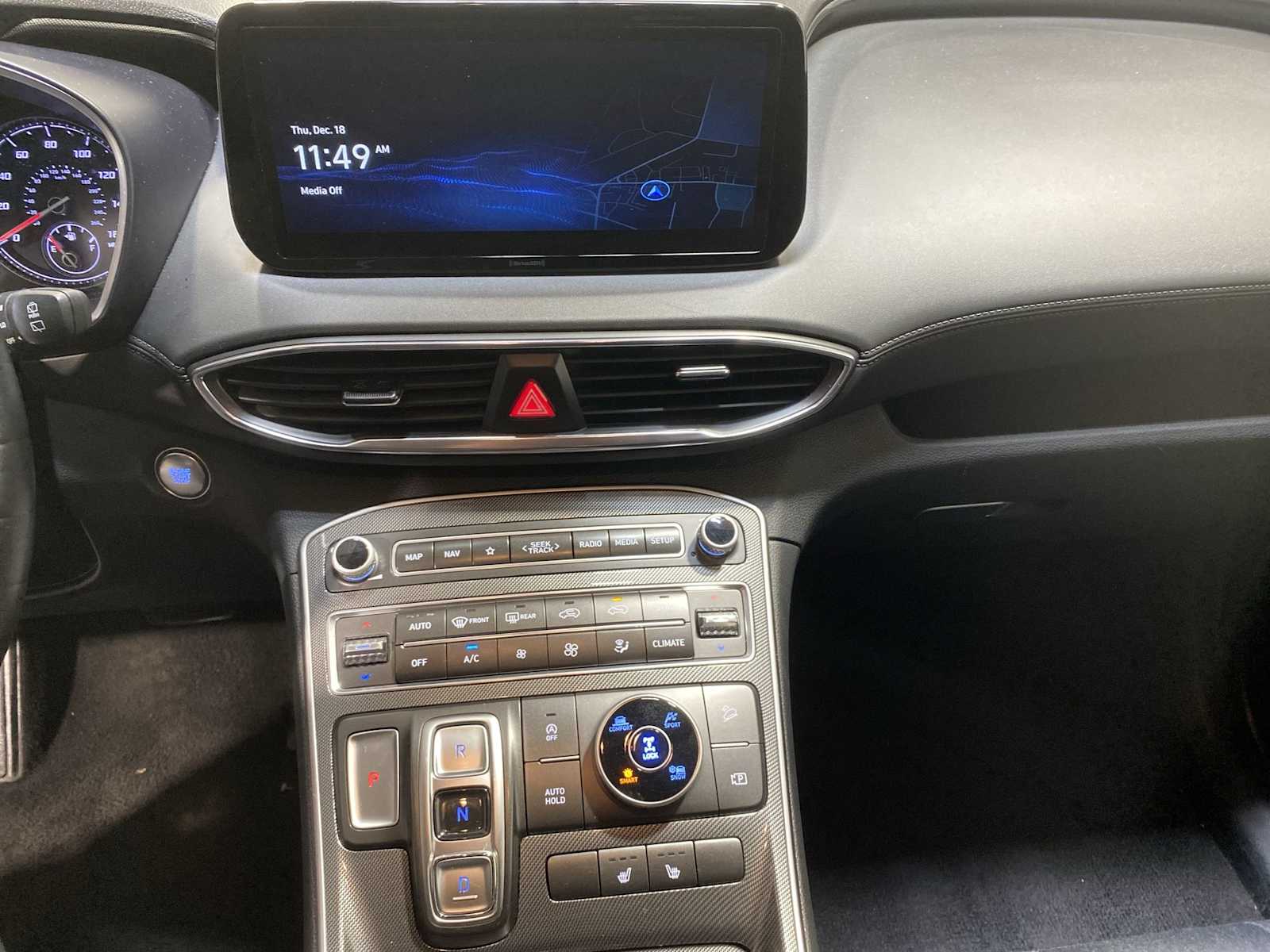 Thumbnail: 2023 Hyundai Santa Fe - 16