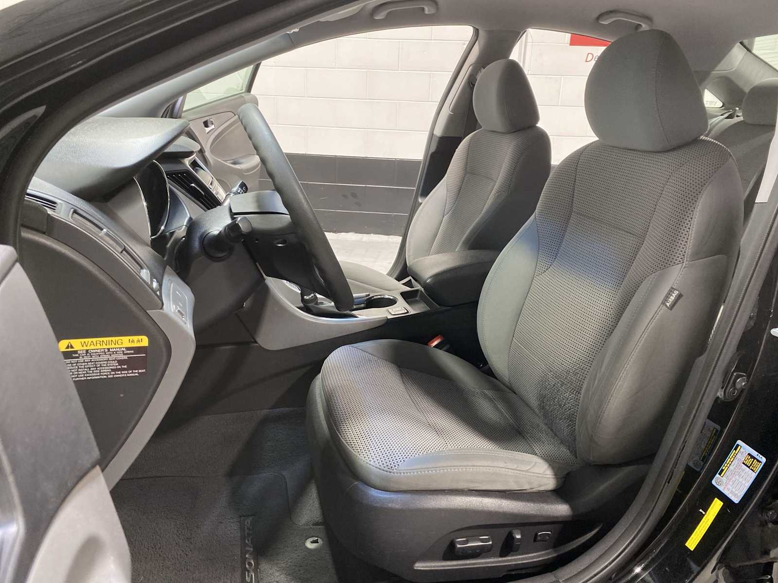 Thumbnail: 2013 Hyundai Sonata - 11