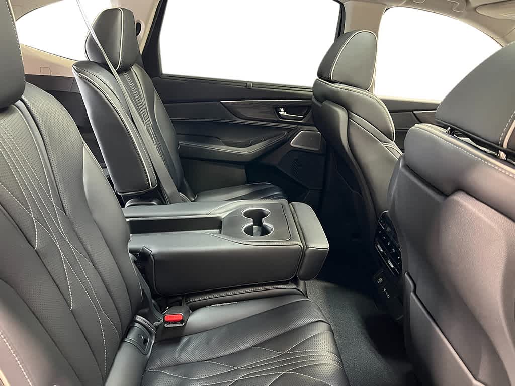 Thumbnail: 2025 Acura MDX - 34