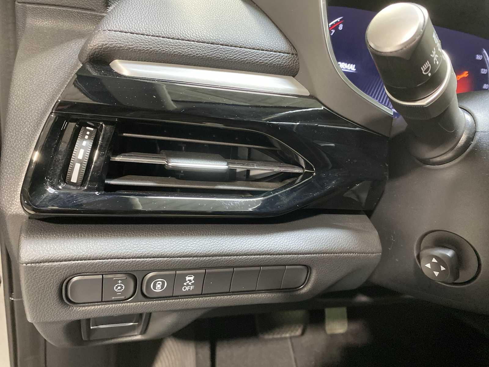 Thumbnail: 2023 Acura MDX - 24