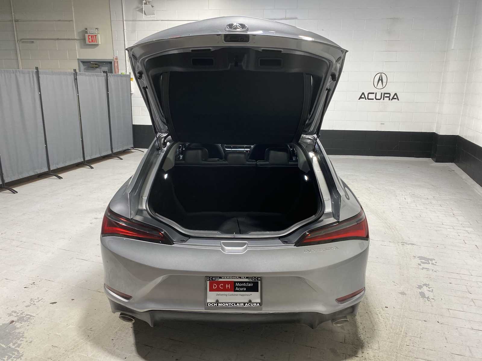 Thumbnail: 2023 Acura Integra - 19