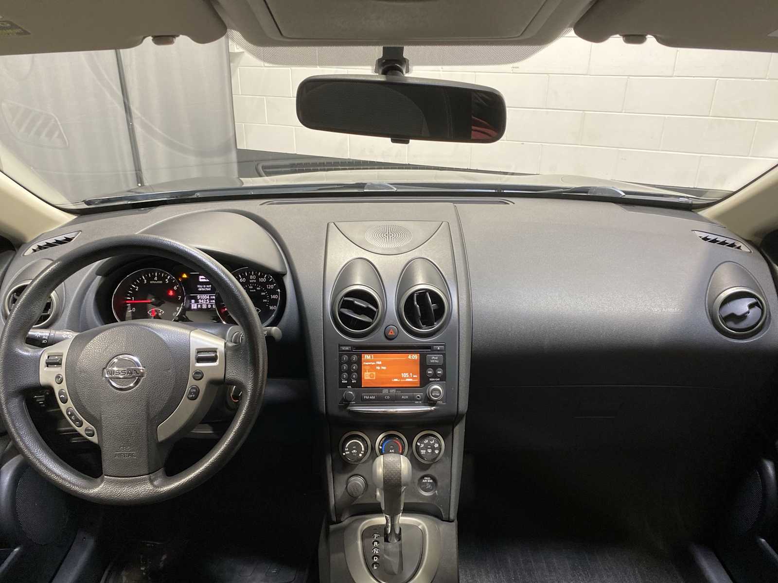 Thumbnail: 2011 Nissan Rogue - 10