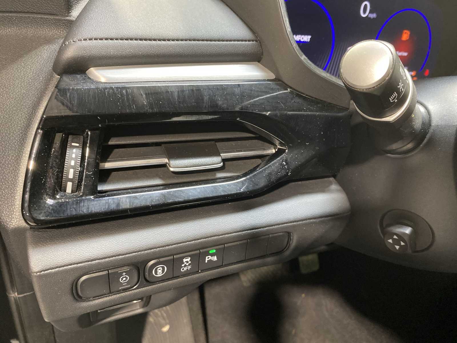 Thumbnail: 2024 Acura MDX - 24