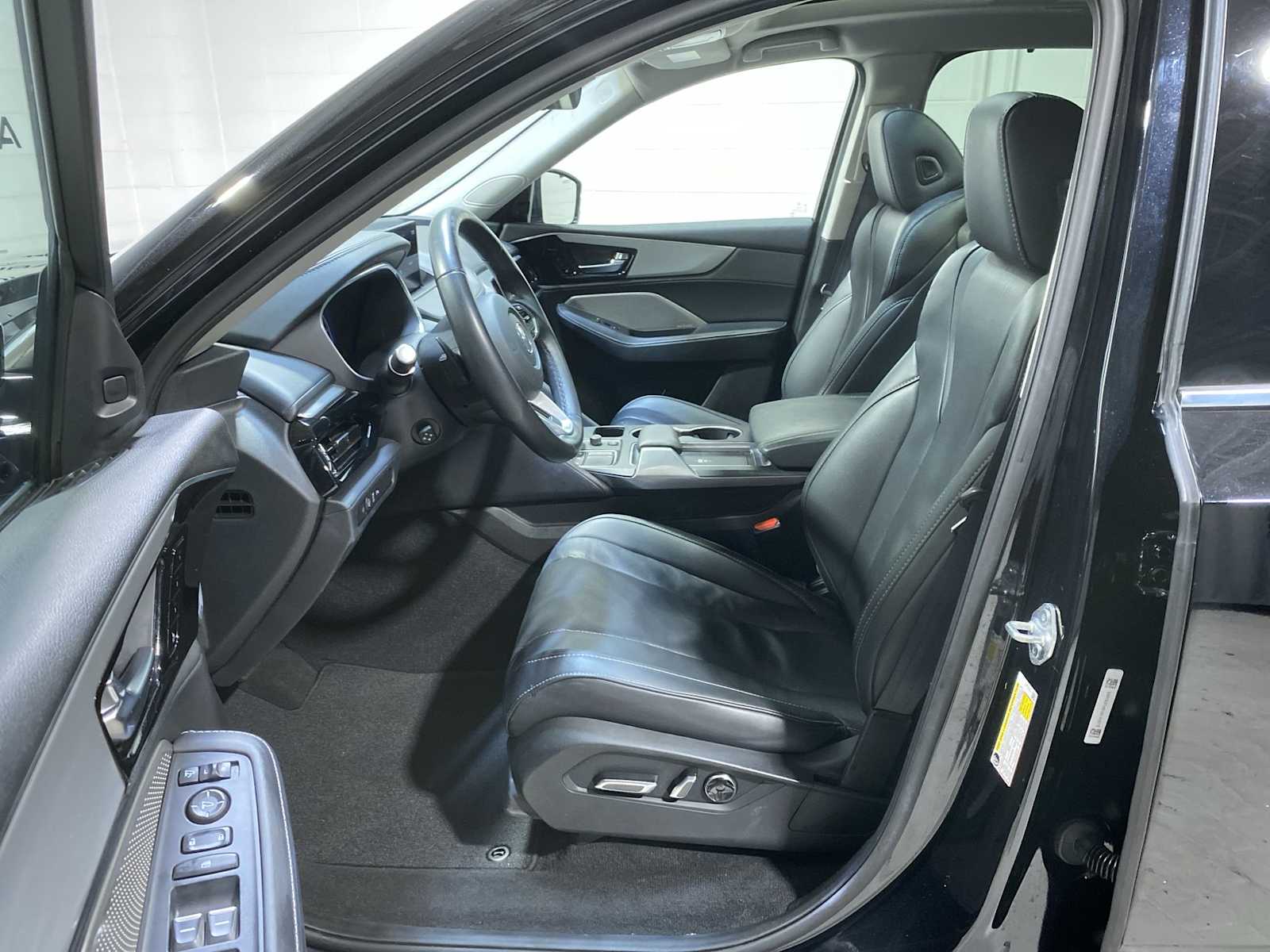 Thumbnail: 2023 Acura MDX - 2