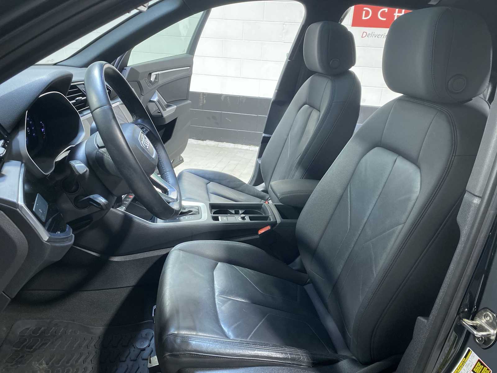 Thumbnail: 2019 Audi Q3 - 10