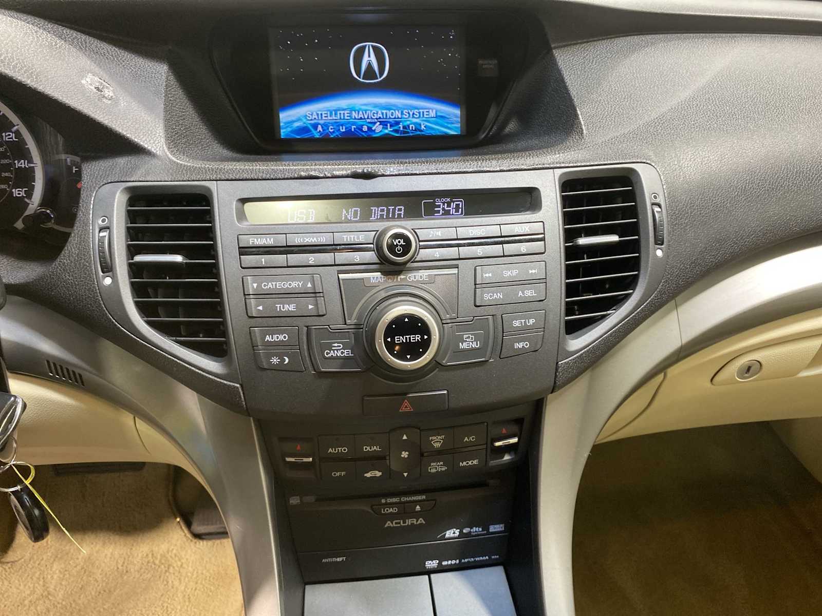 Thumbnail: 2010 Acura TSX - 16