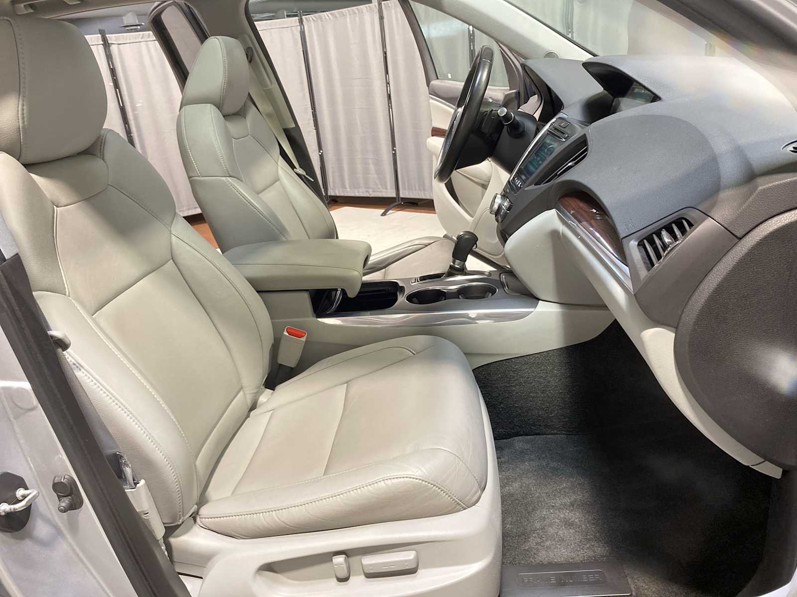 Thumbnail: 2014 Acura MDX - 14