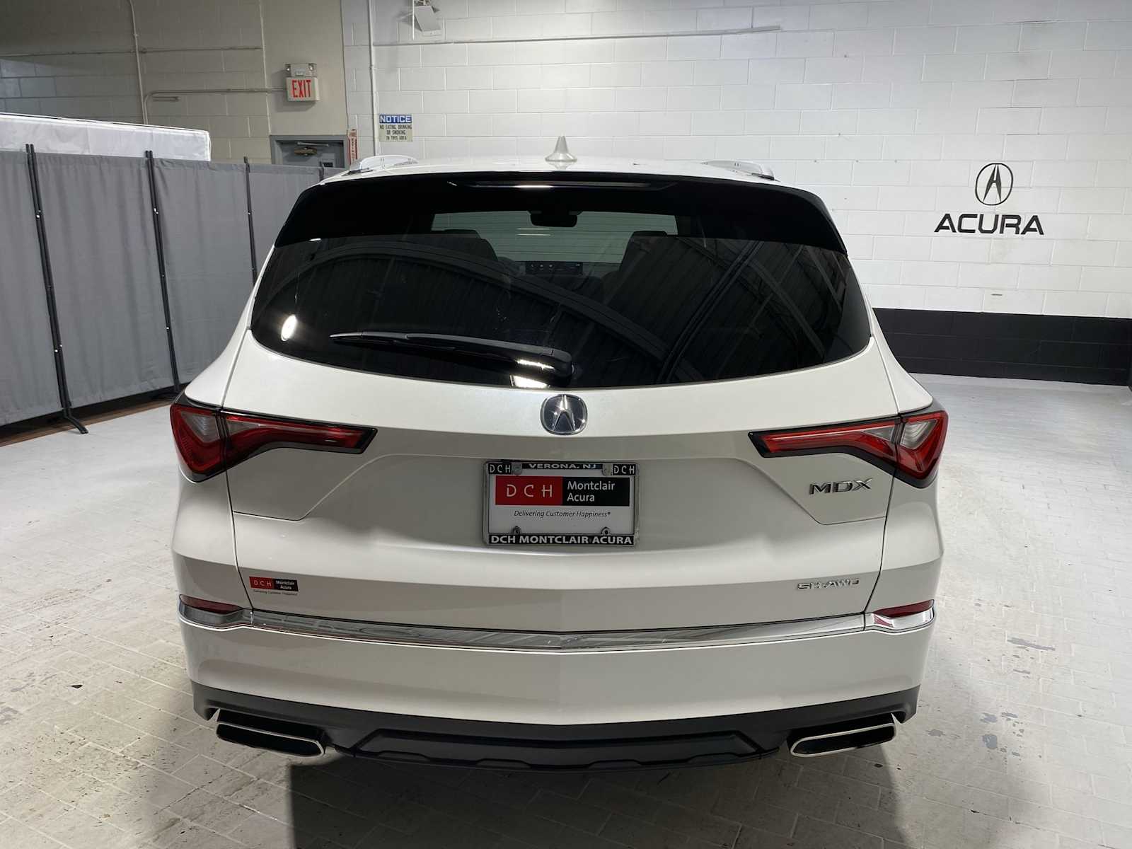Thumbnail: 2023 Acura MDX - 5