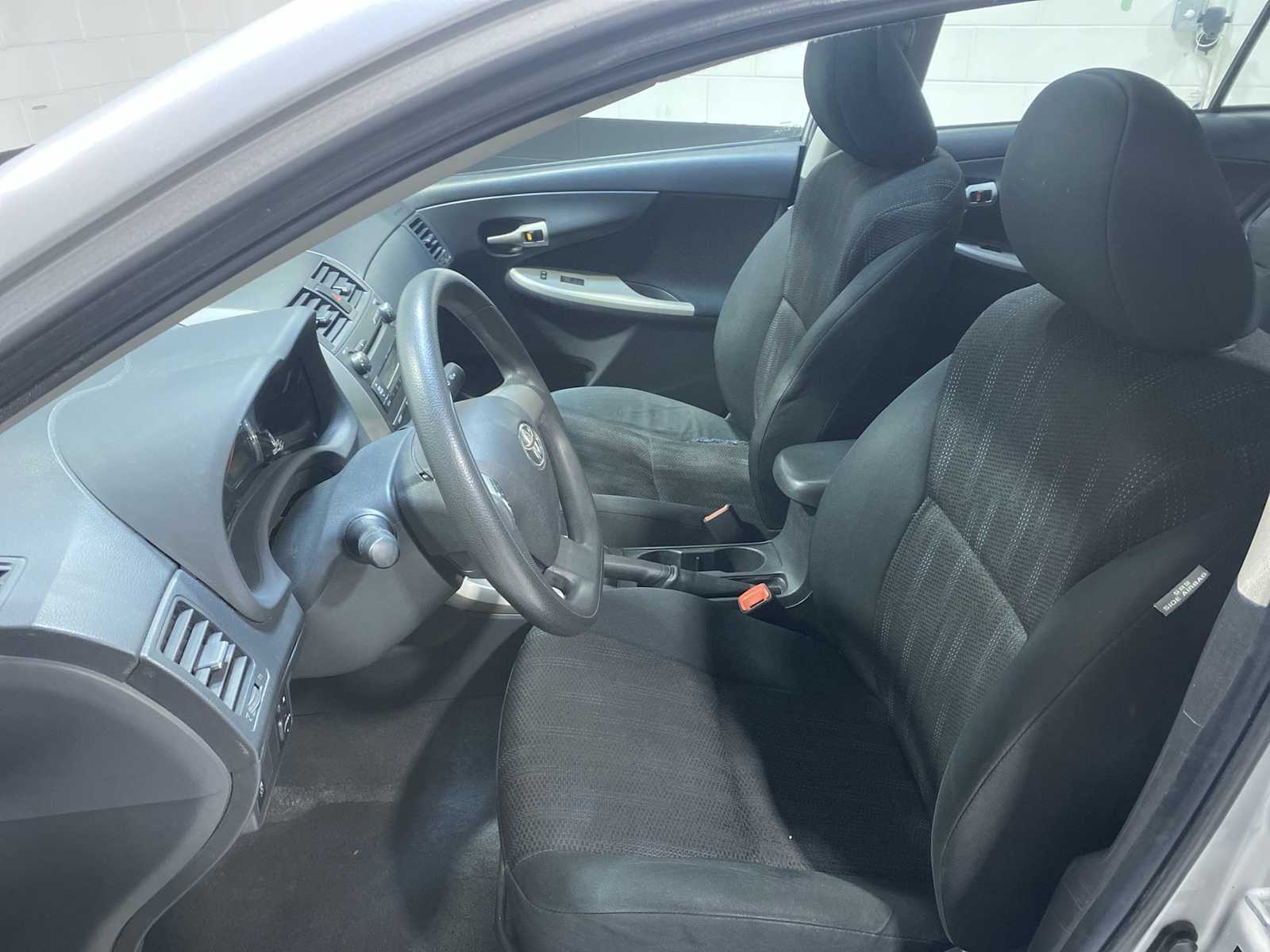 Thumbnail: 2011 Toyota Corolla - 2