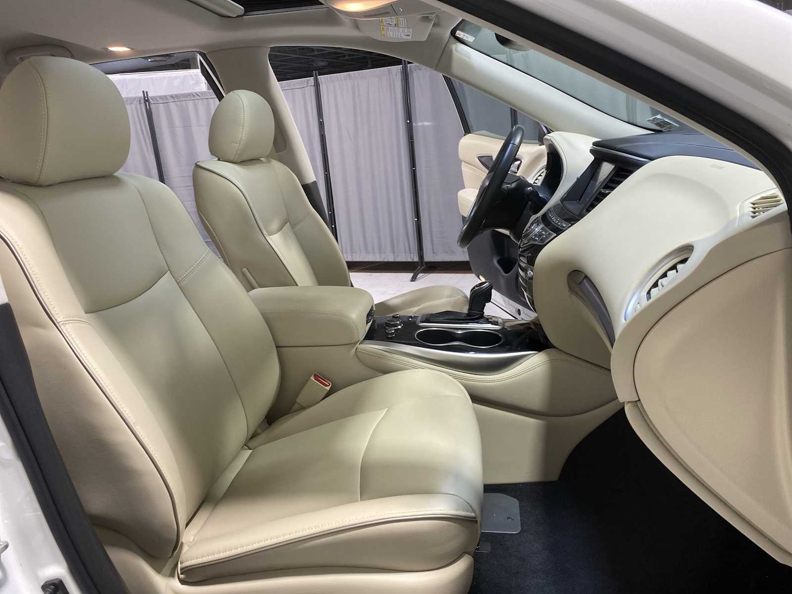 Thumbnail: 2020 INFINITI QX60 - 14