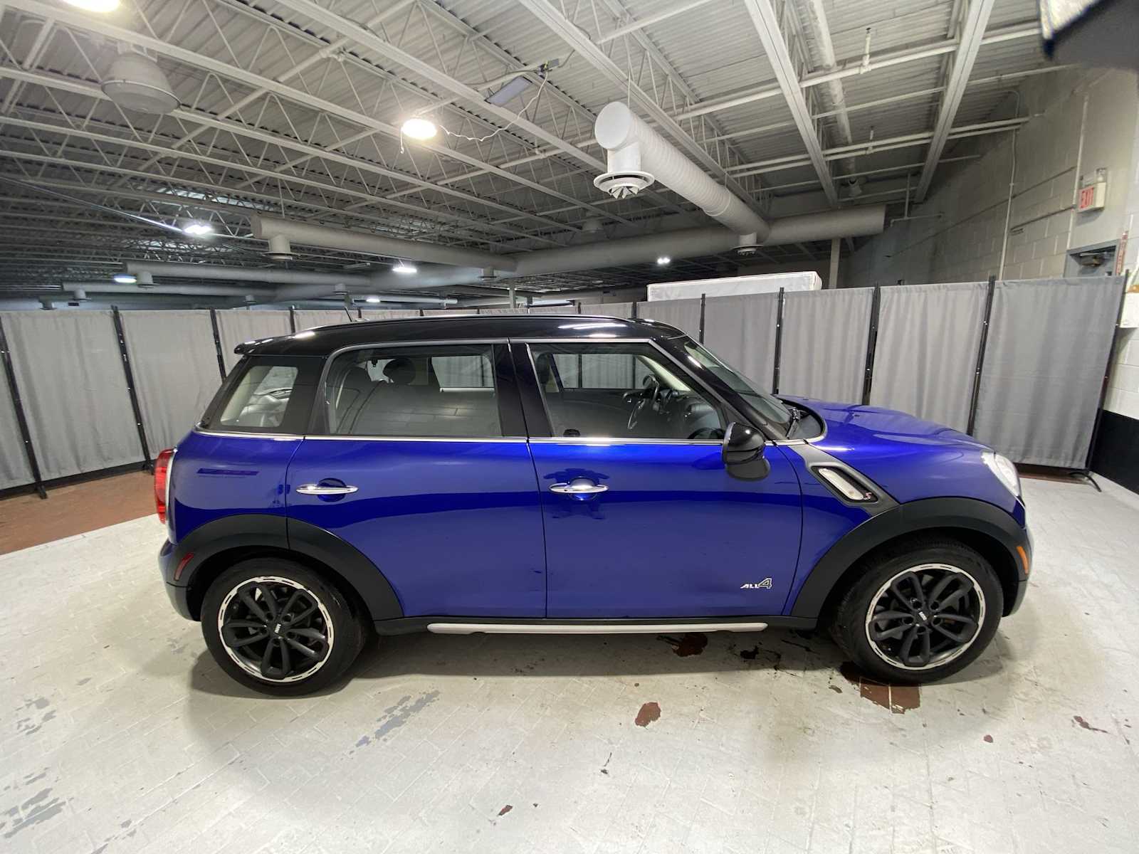 Thumbnail: 2016 MINI Cooper Countryman - 27