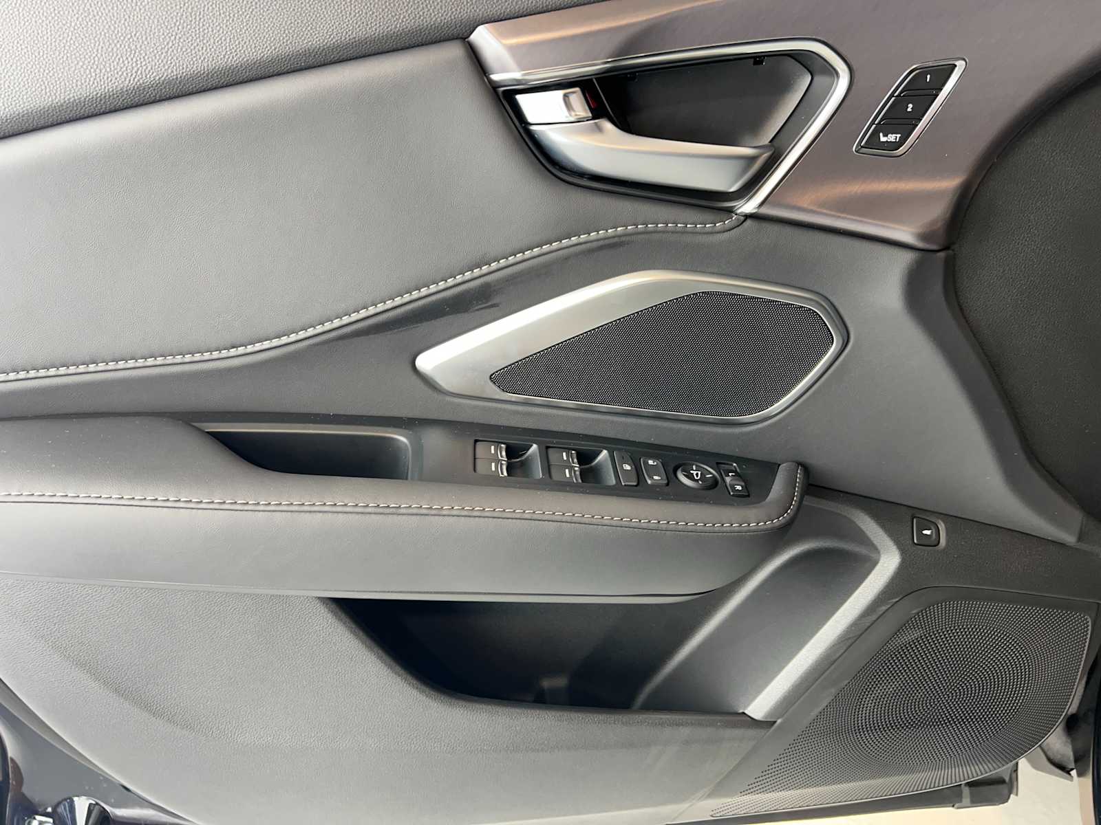 Thumbnail: 2026 Acura RDX - 22