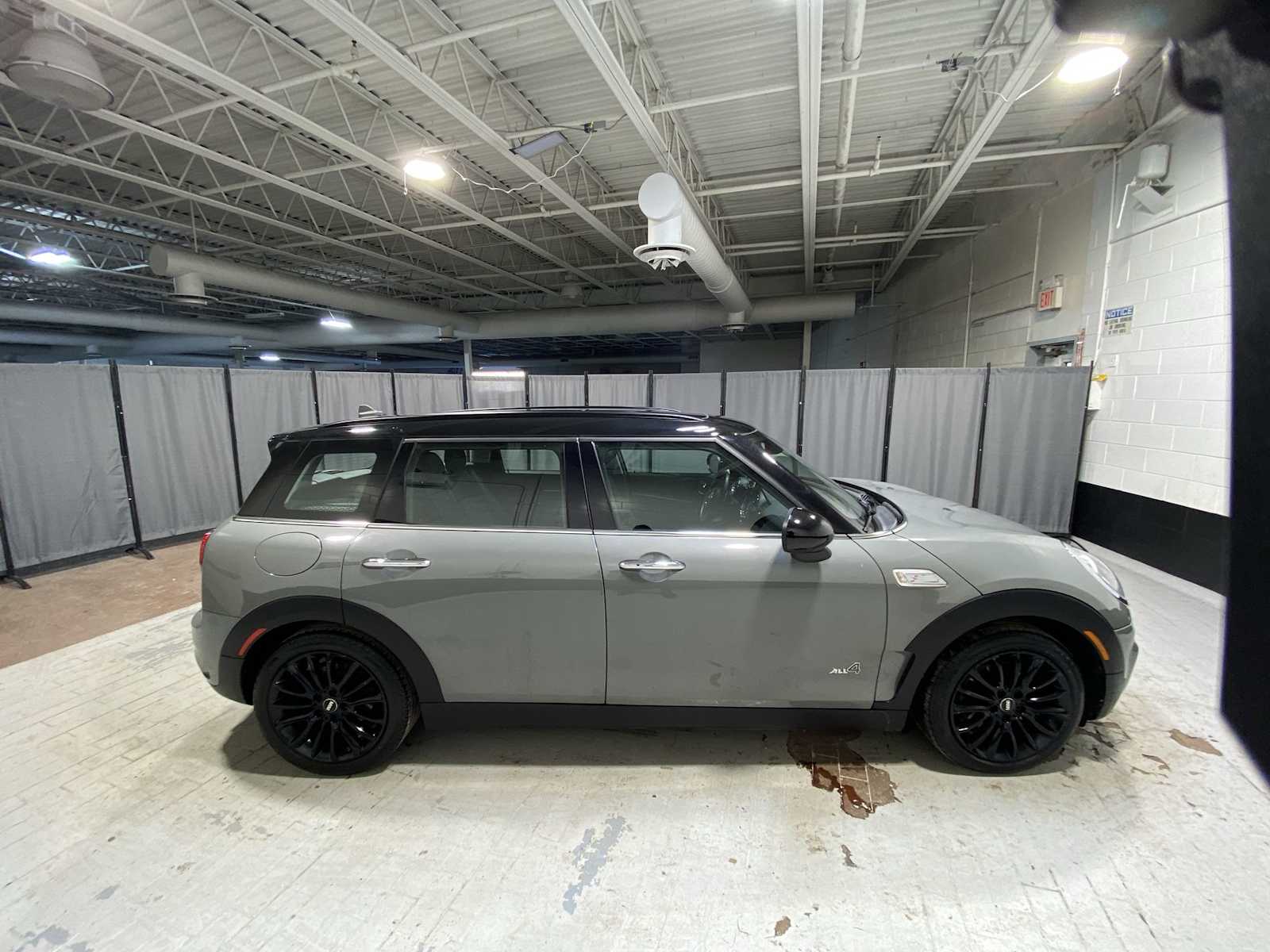 Thumbnail: 2019 MINI Cooper Clubman - 27