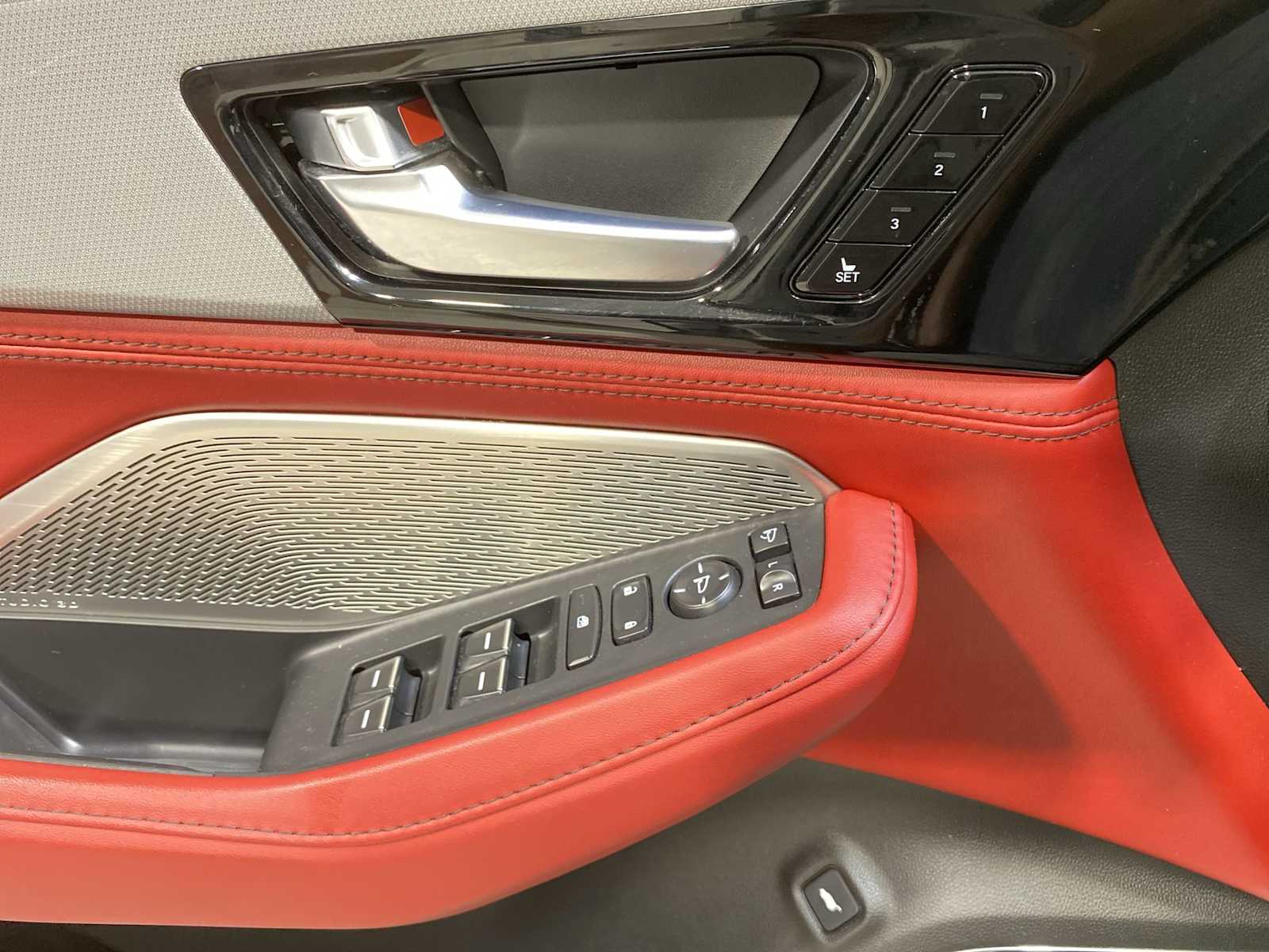 Thumbnail: 2022 Acura MDX - 23