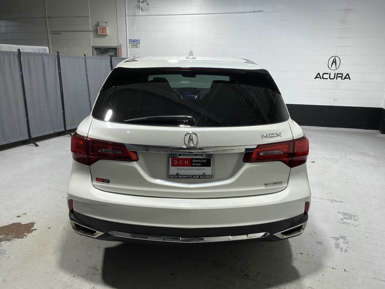 Thumbnail: 2017 Acura MDX - 5