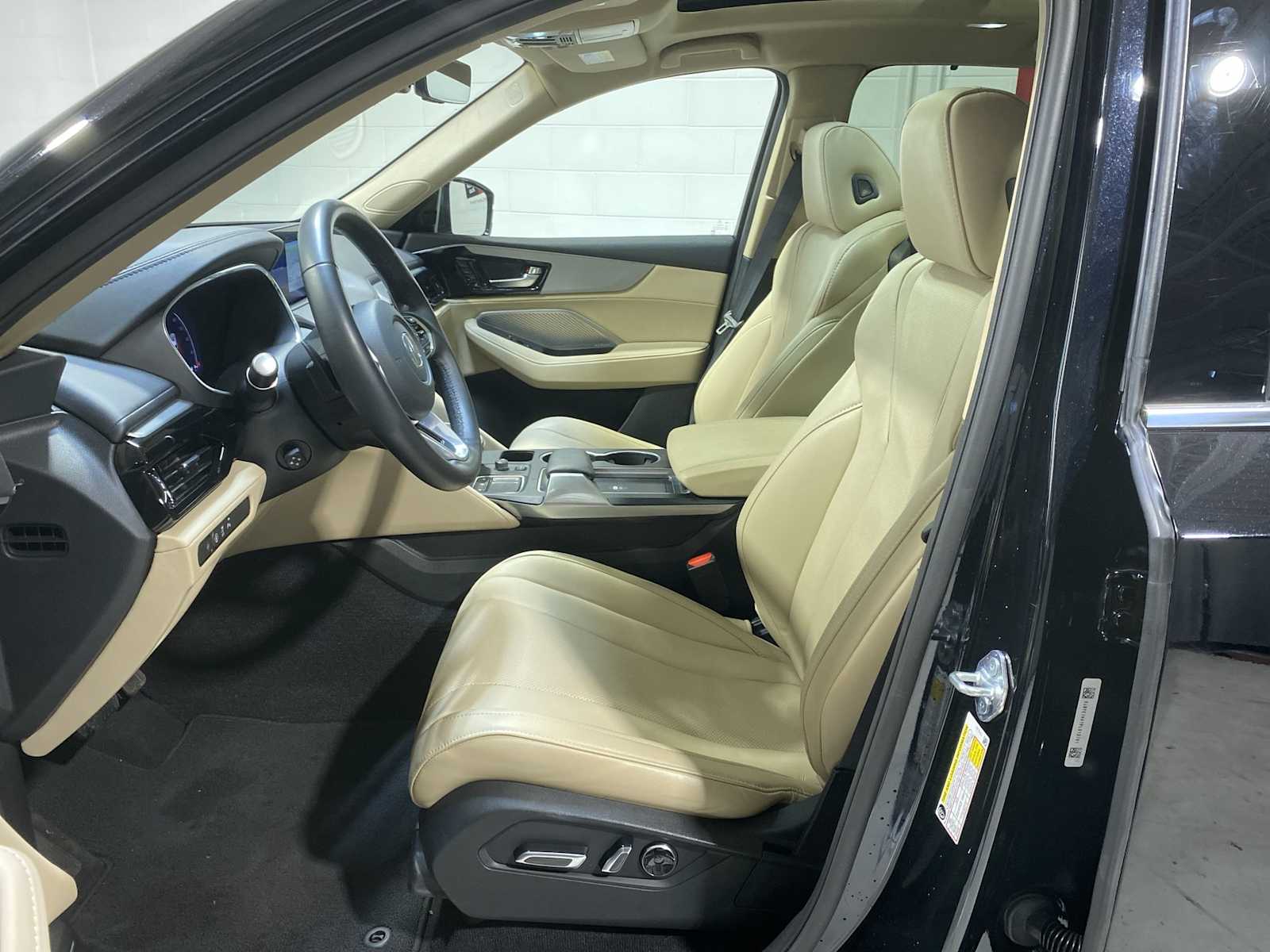 Thumbnail: 2023 Acura MDX - 2