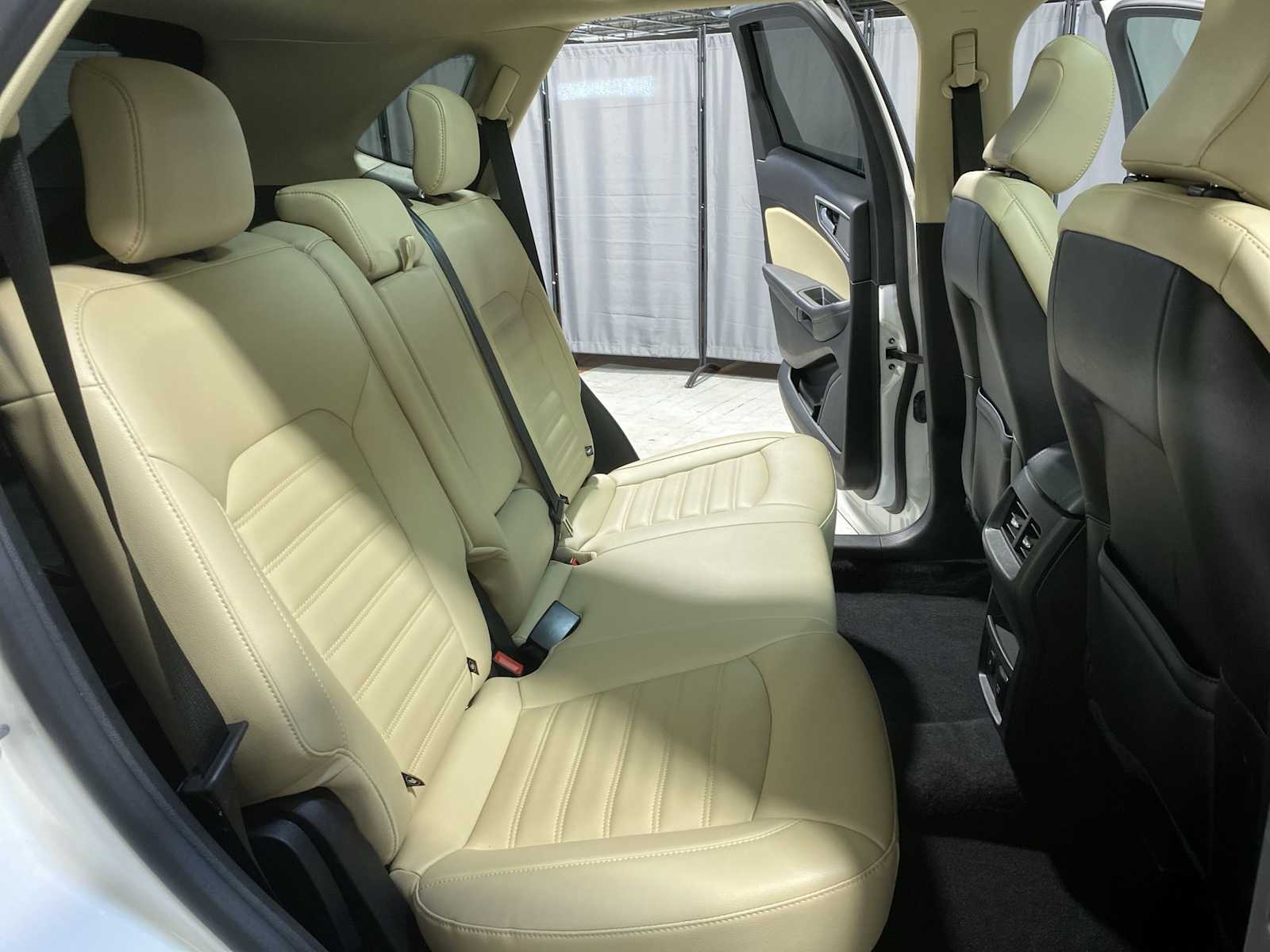 Thumbnail: 2022 Ford Edge - 13