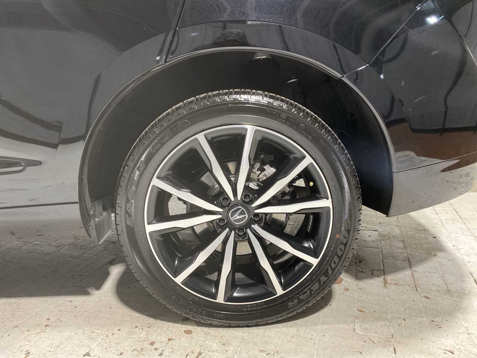 Thumbnail: 2025 Acura RDX - 8