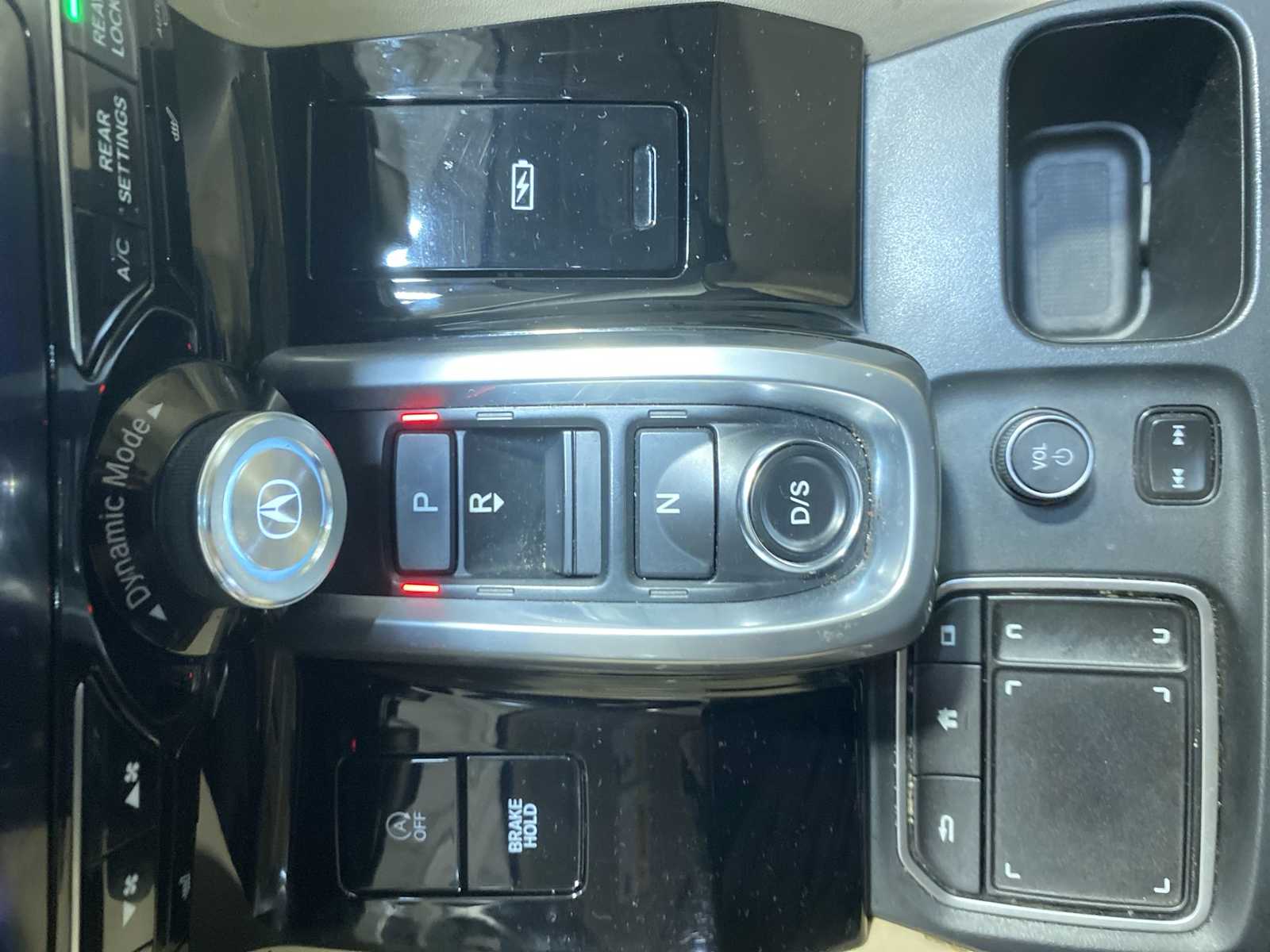 Thumbnail: 2023 Acura MDX - 17