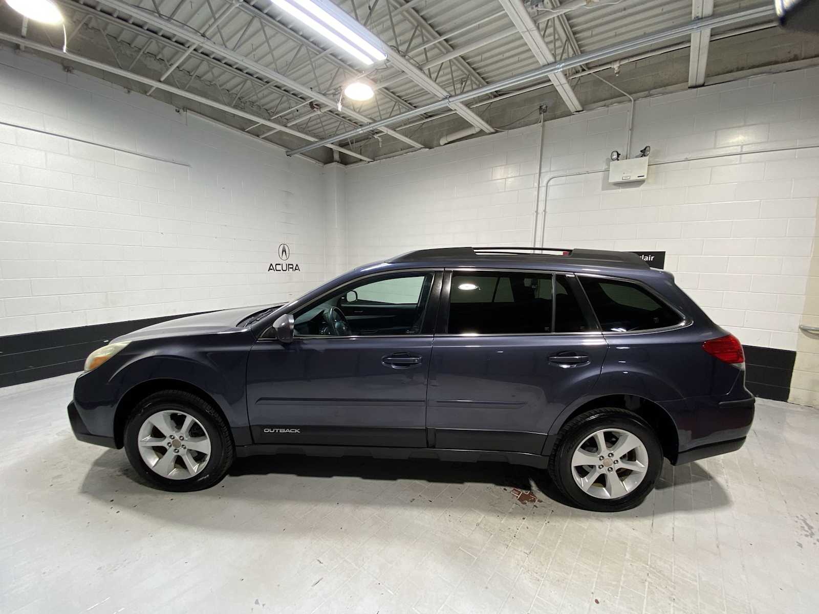 Thumbnail: 2014 Subaru Outback - 3