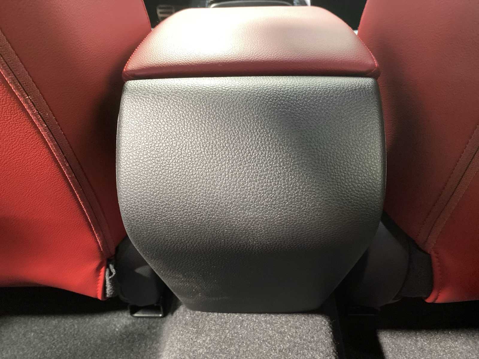 Thumbnail: 2025 Acura Integra - 25