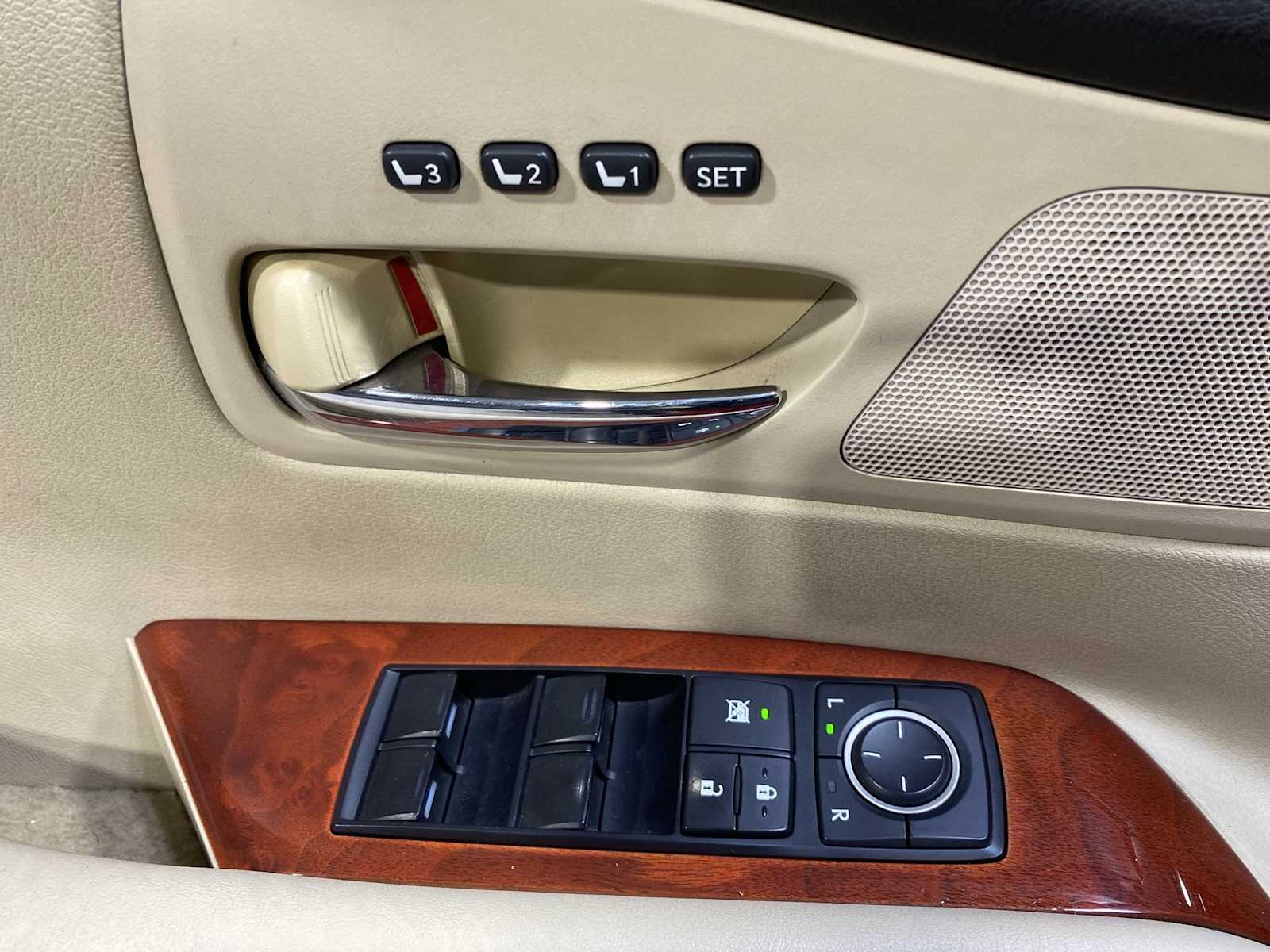 Thumbnail: 2010 Lexus RX - 23