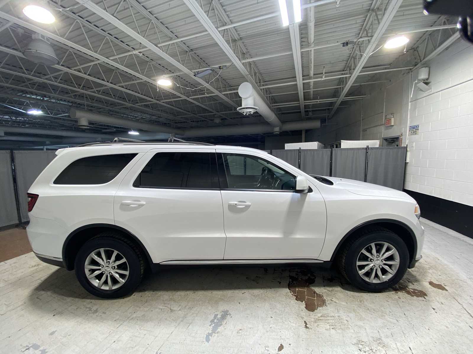 Thumbnail: 2017 Dodge Durango - 27