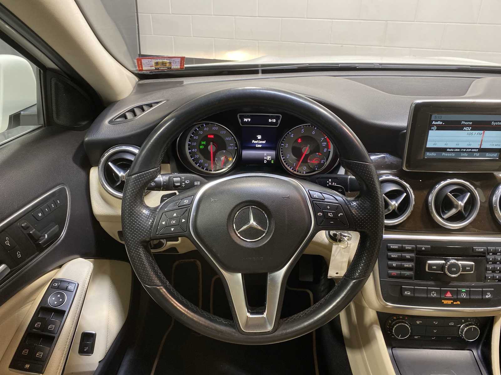 Thumbnail: 2015 Mercedes-Benz GLA - 15