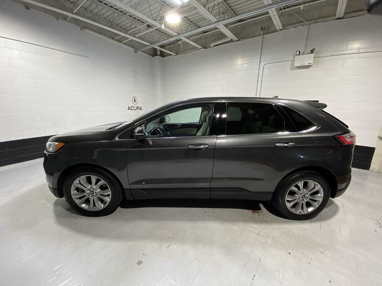 Thumbnail: 2019 Ford Edge - 3