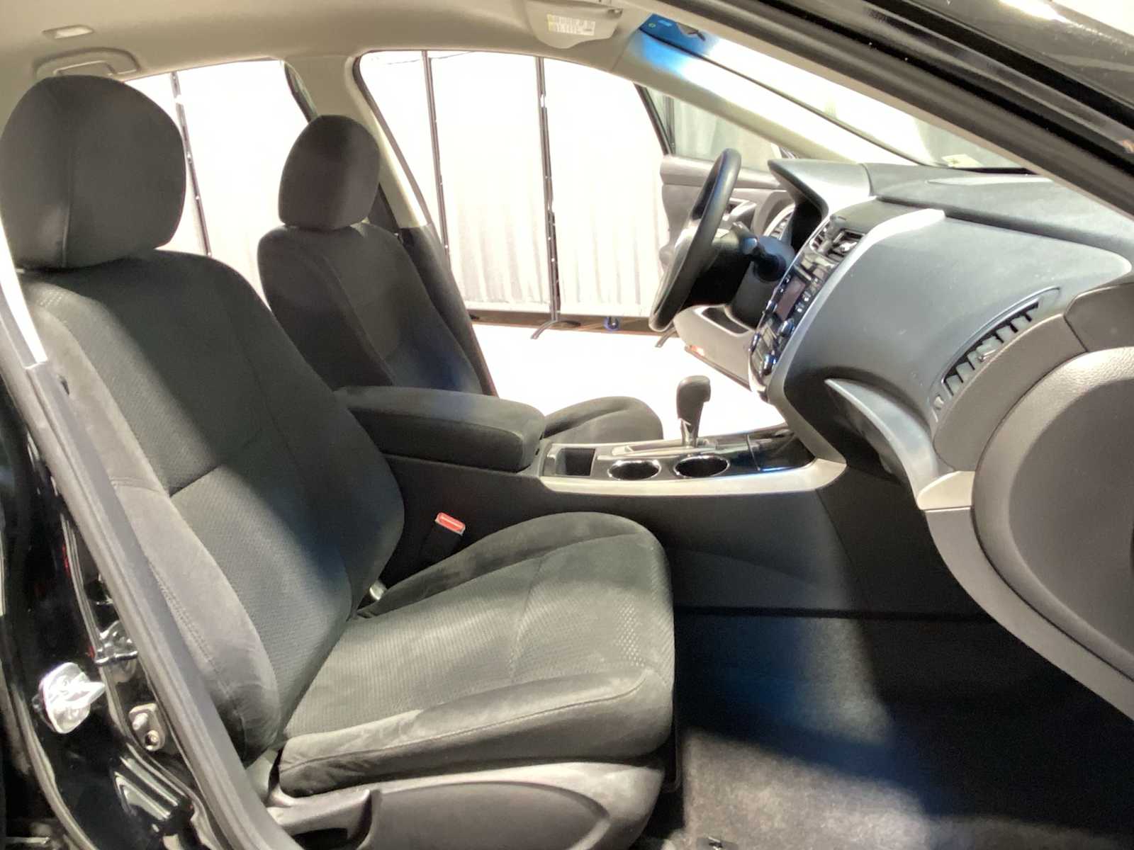 Thumbnail: 2014 Nissan Altima - 14