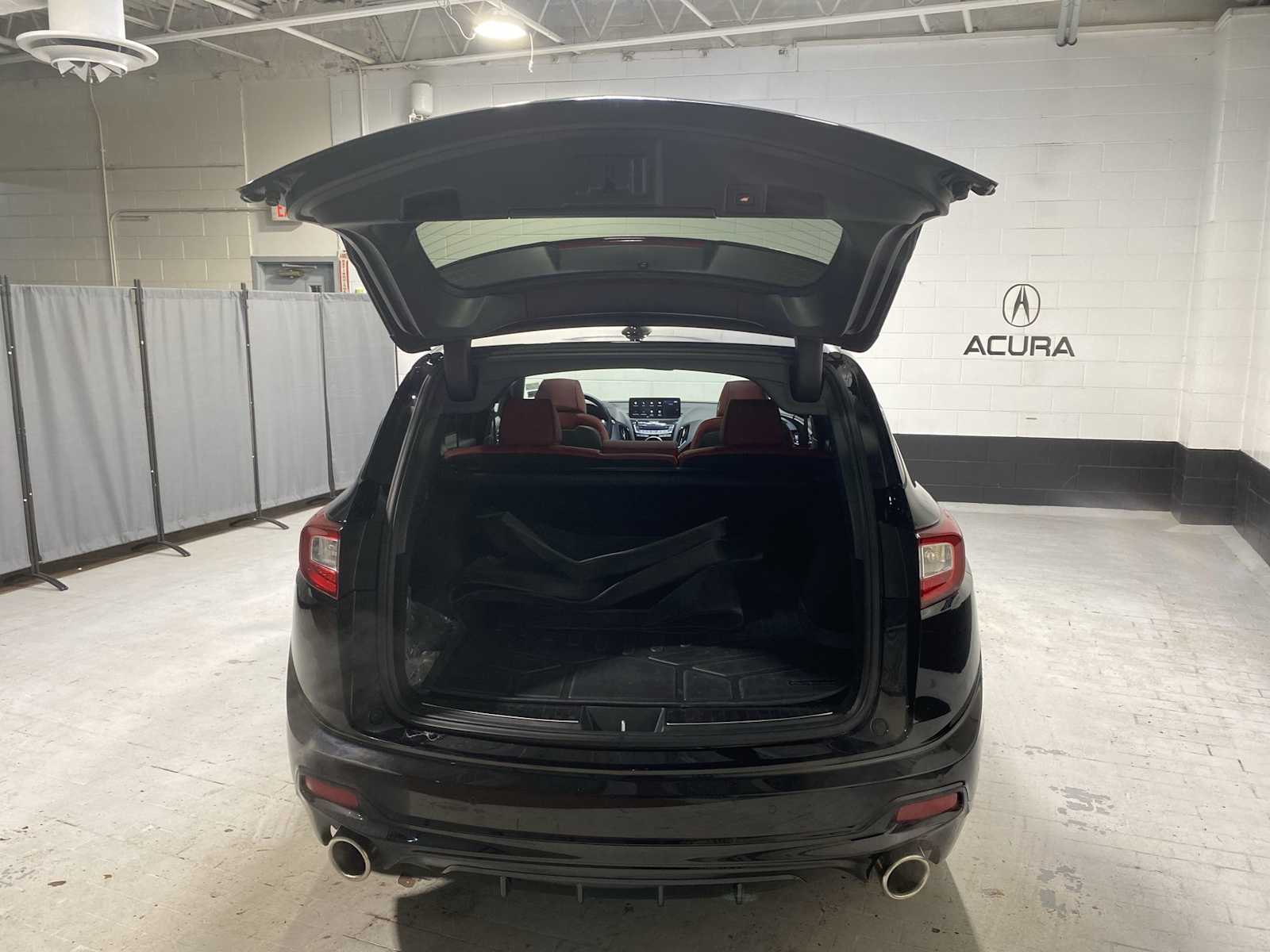 Thumbnail: 2025 Acura RDX - 19