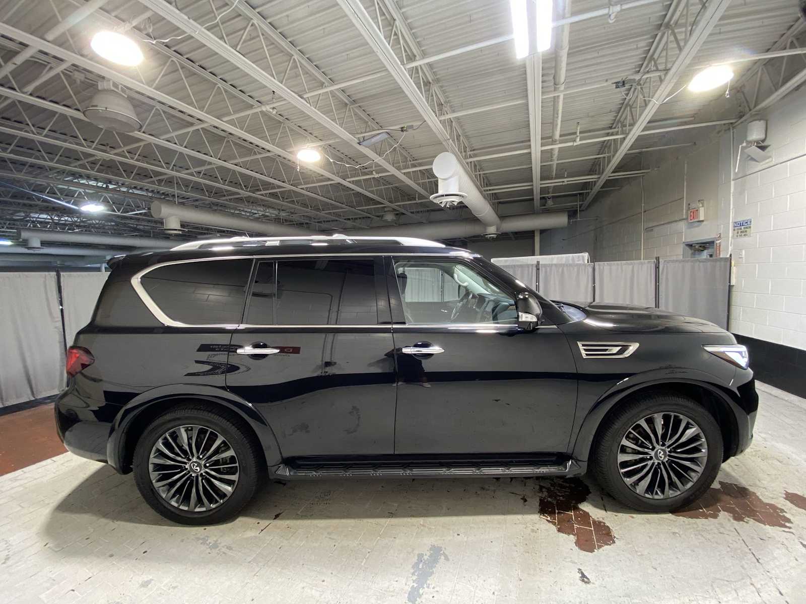 Thumbnail: 2021 INFINITI QX80 - 26