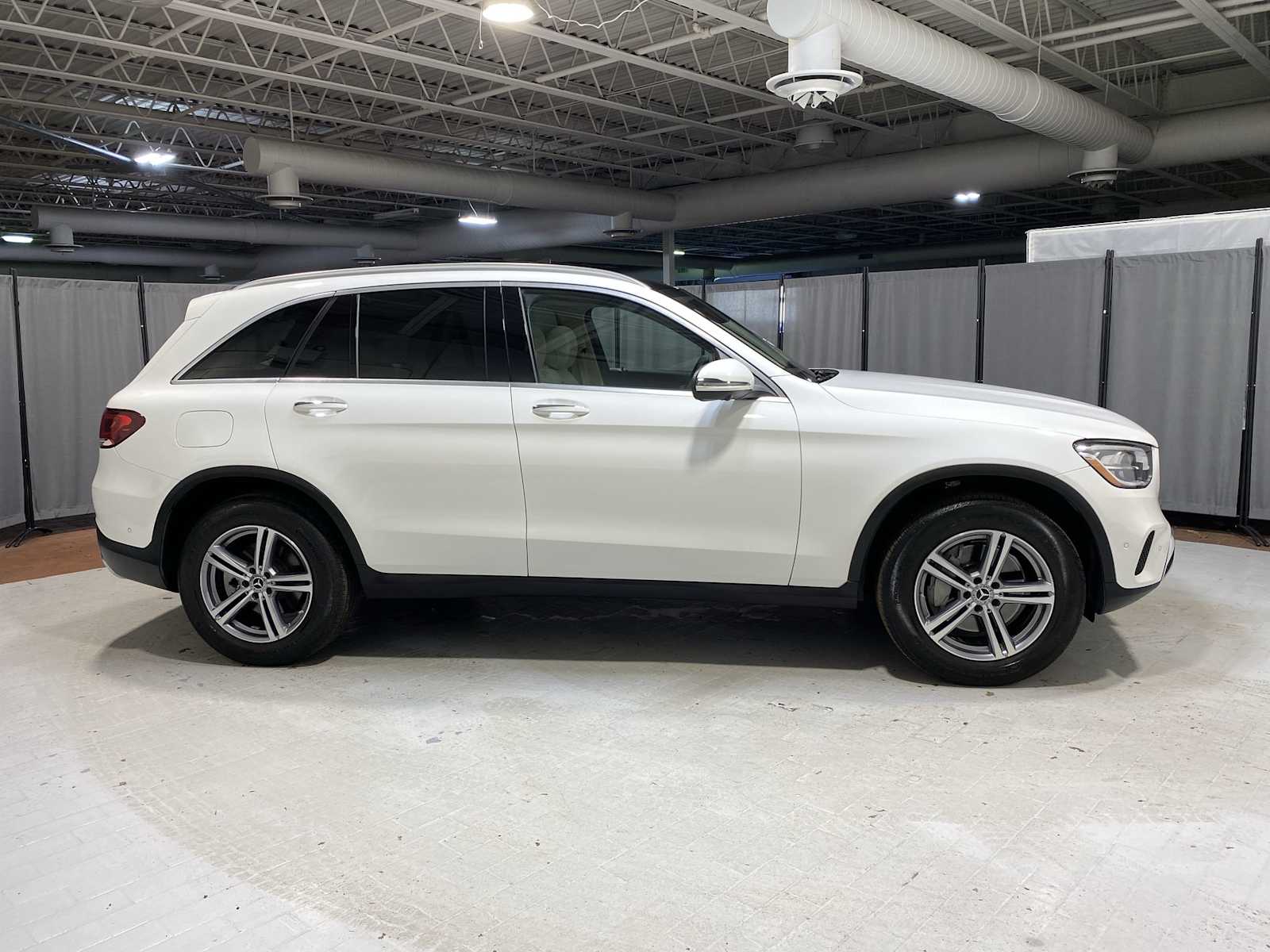 2021 Mercedes-Benz GLC 300 27