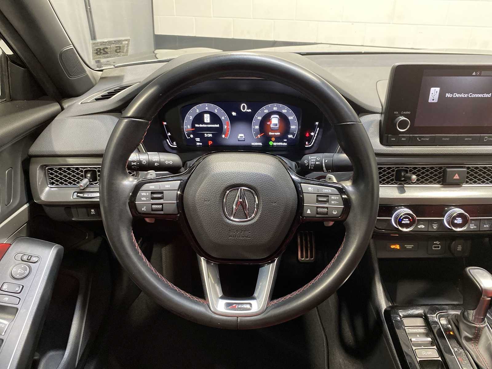 Thumbnail: 2023 Acura Integra - 15