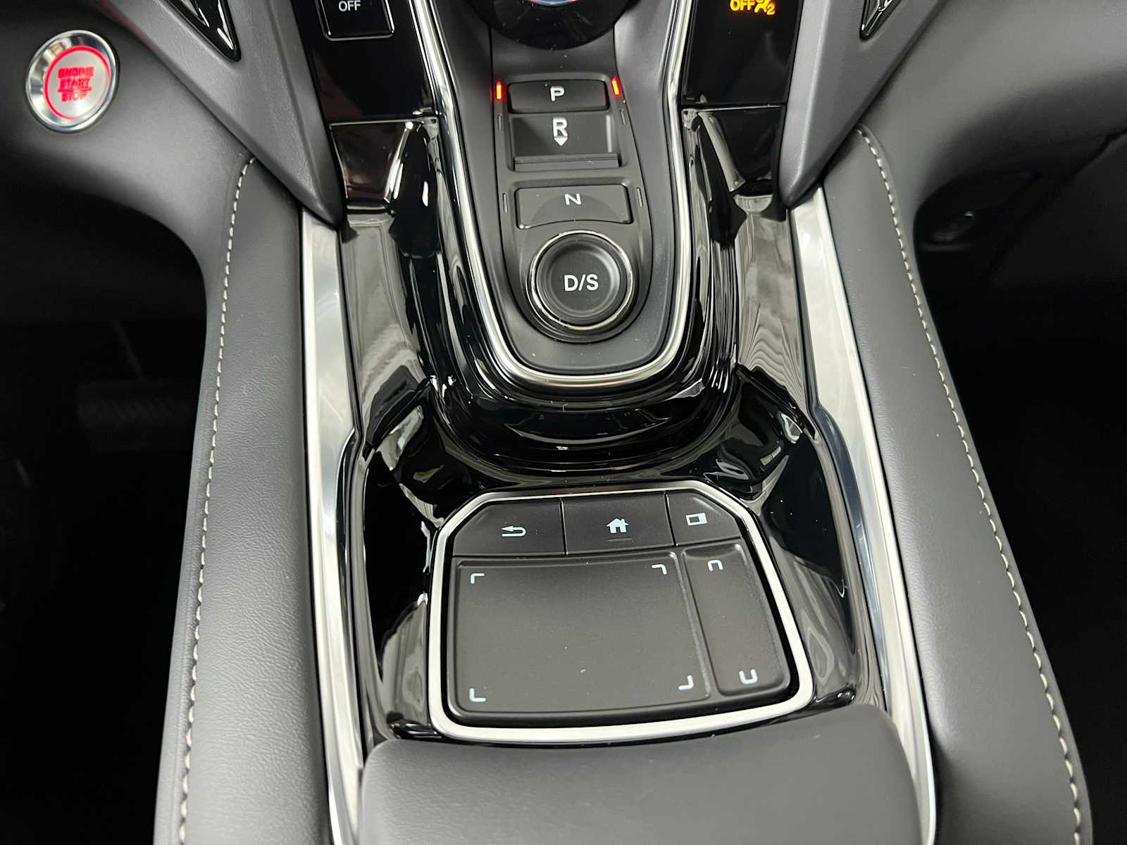 Thumbnail: 2025 Acura RDX - 21