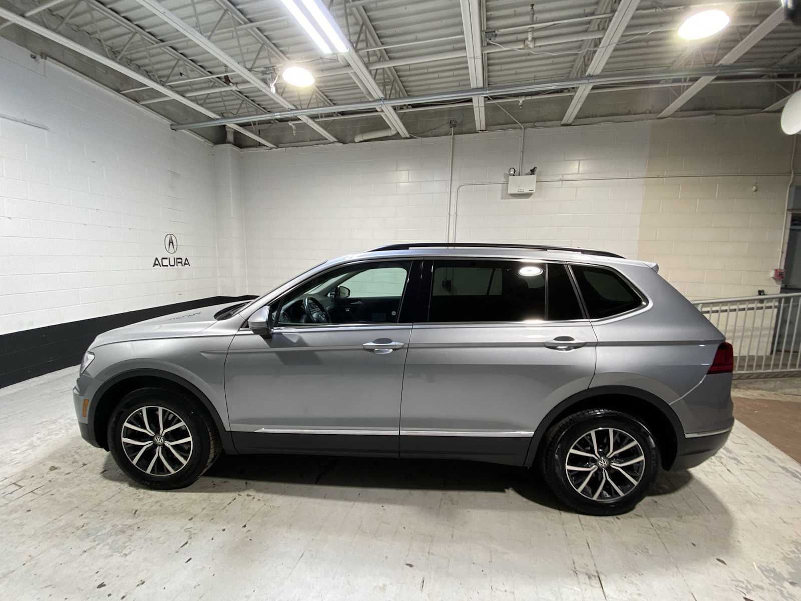 Thumbnail: 2020 Volkswagen Tiguan - 3