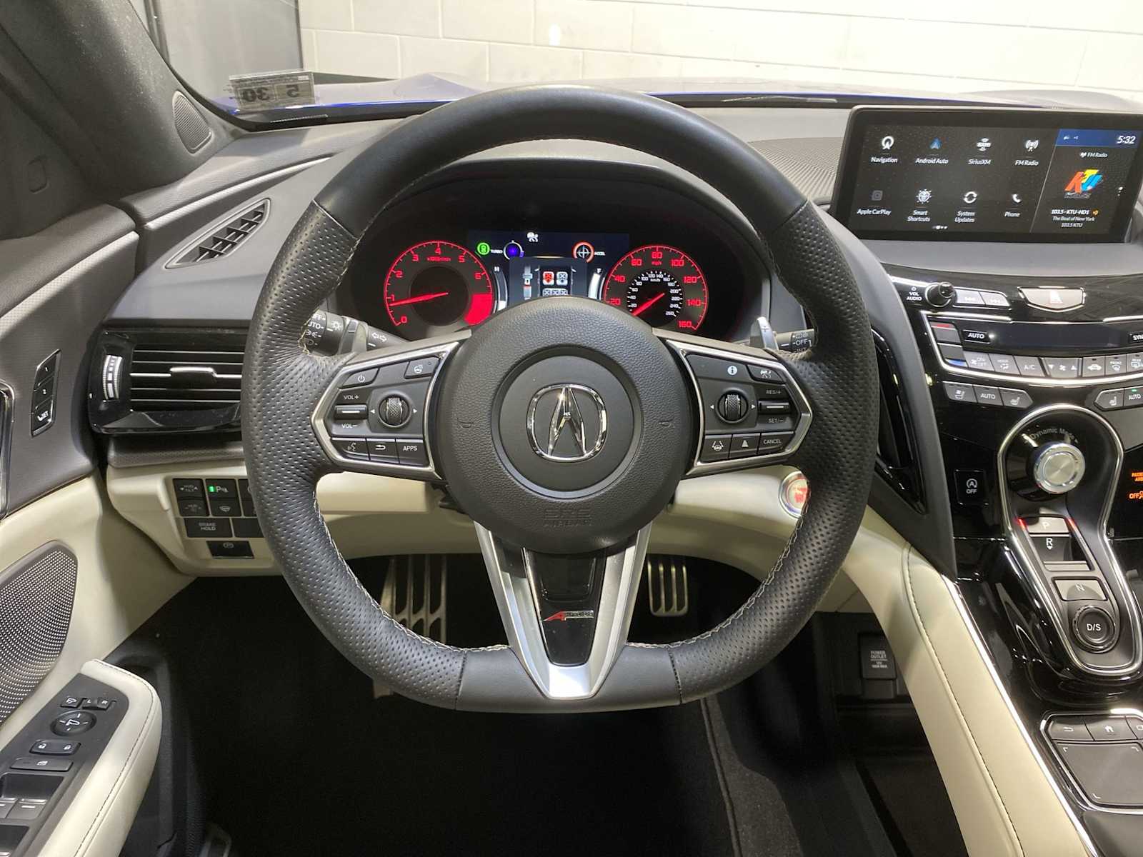 Thumbnail: 2025 Acura RDX - 15