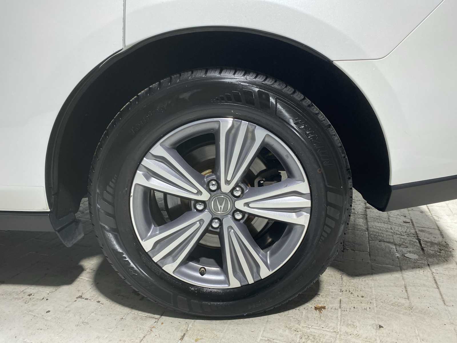 Thumbnail: 2020 Acura MDX - 8