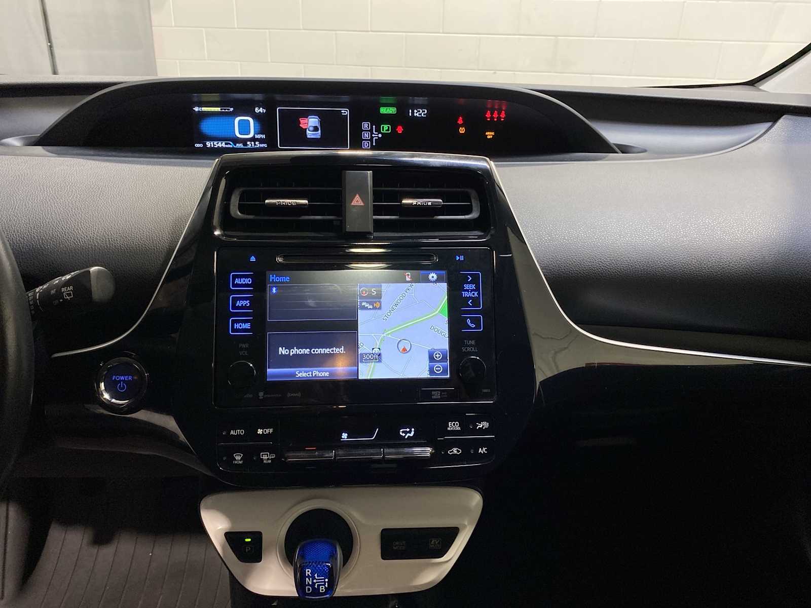 2017 Toyota Prius Three 16