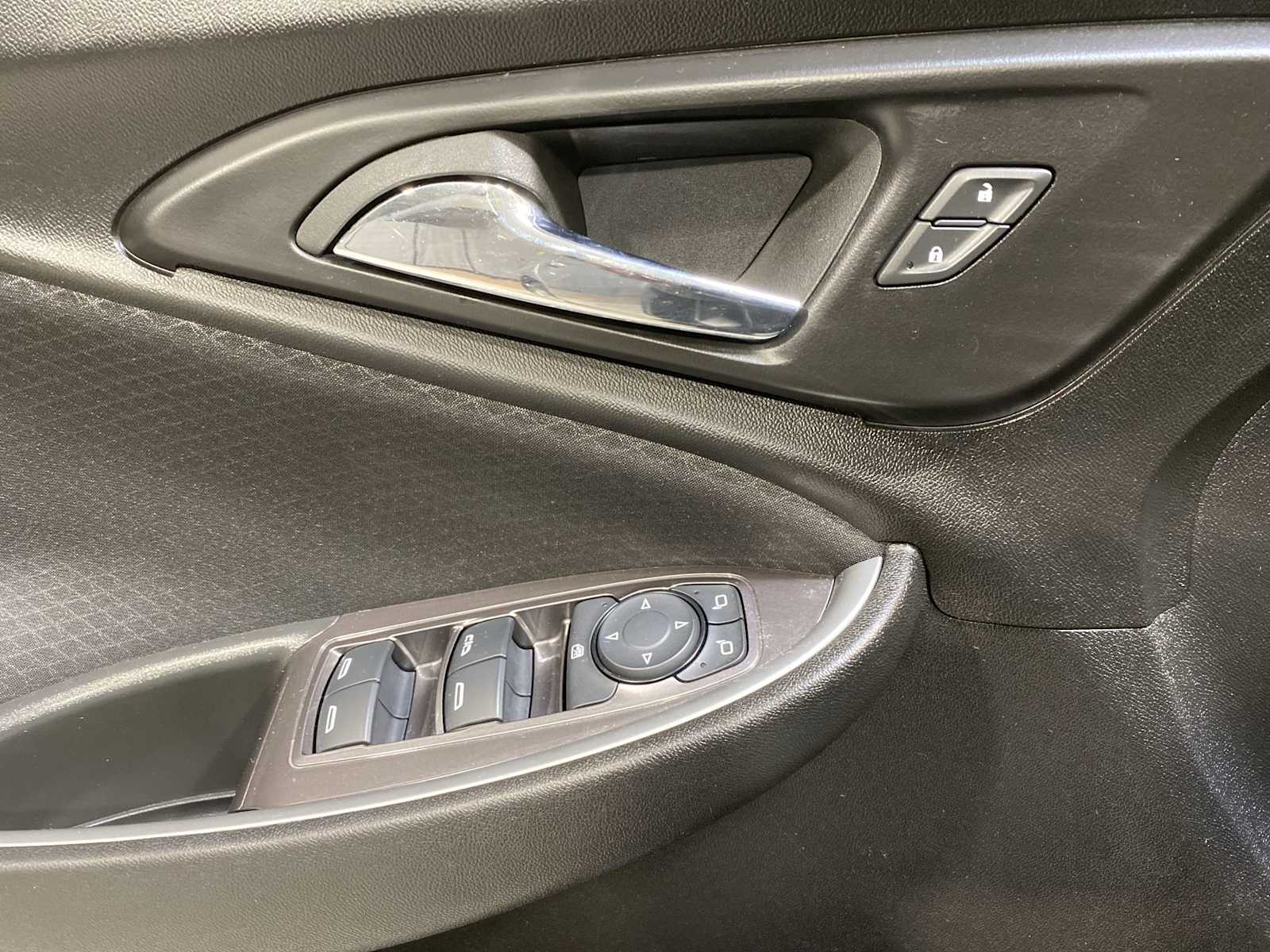 Thumbnail: 2024 Chevrolet Malibu - 23