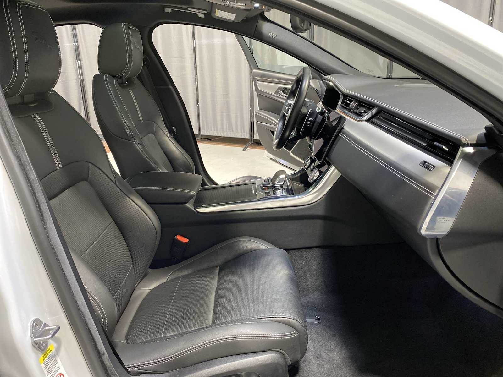 Thumbnail: 2021 Jaguar XF - 14