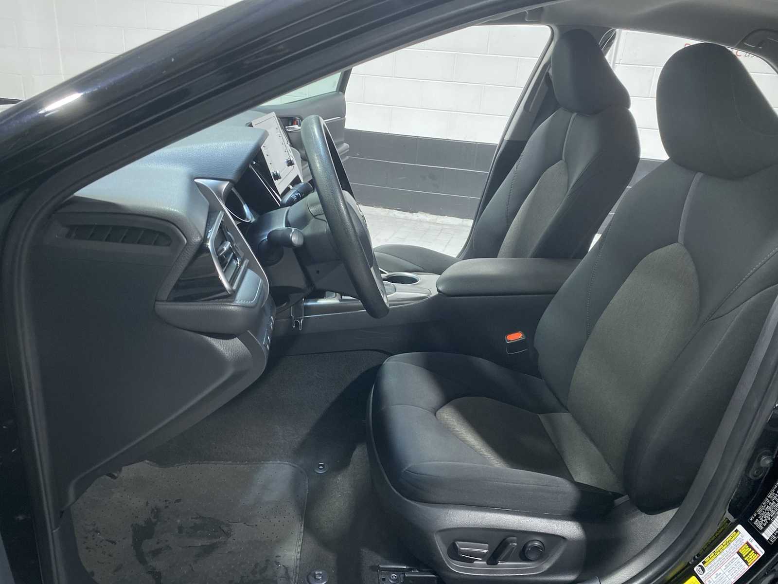 Thumbnail: 2021 Toyota Camry - 11