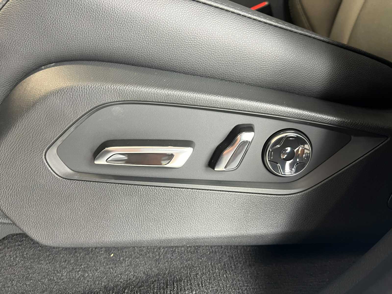 Thumbnail: 2026 Acura MDX - 18