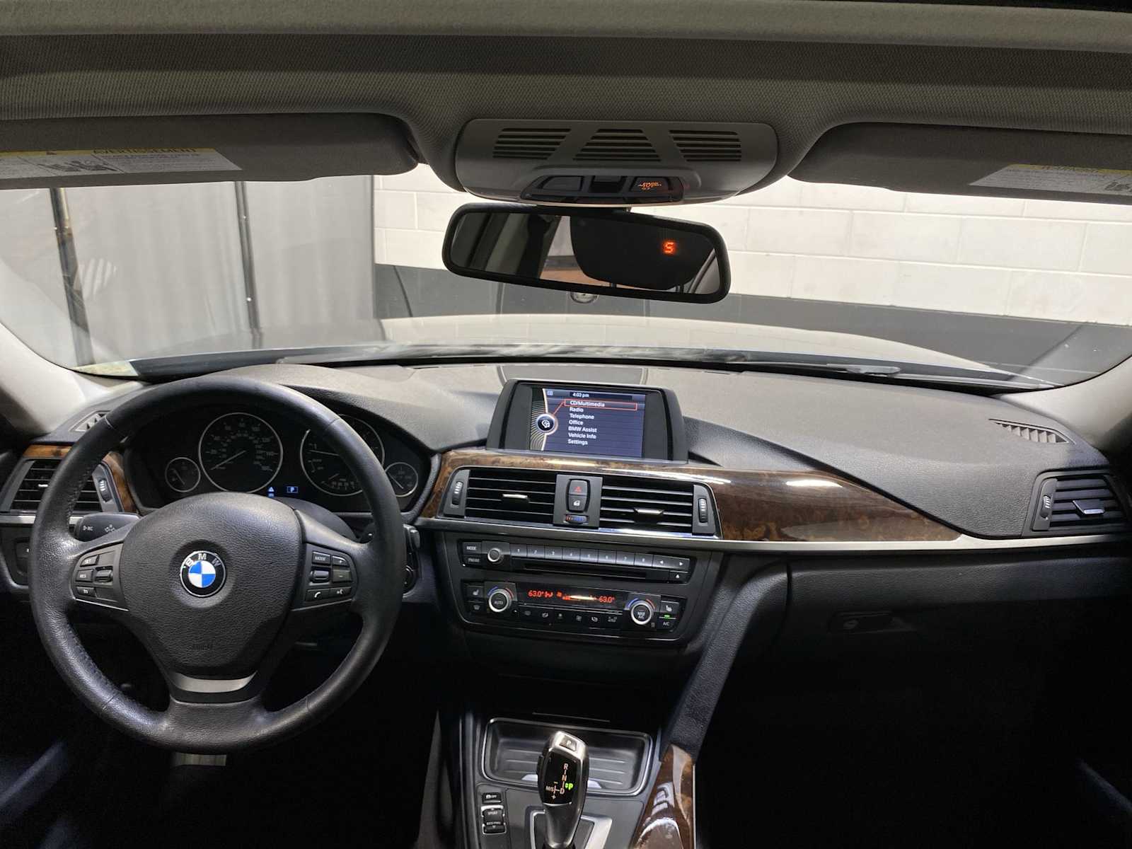 Thumbnail: 2013 BMW 3 Series - 10