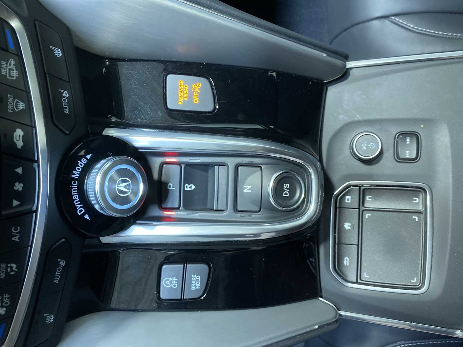 Thumbnail: 2022 Acura TLX - 17