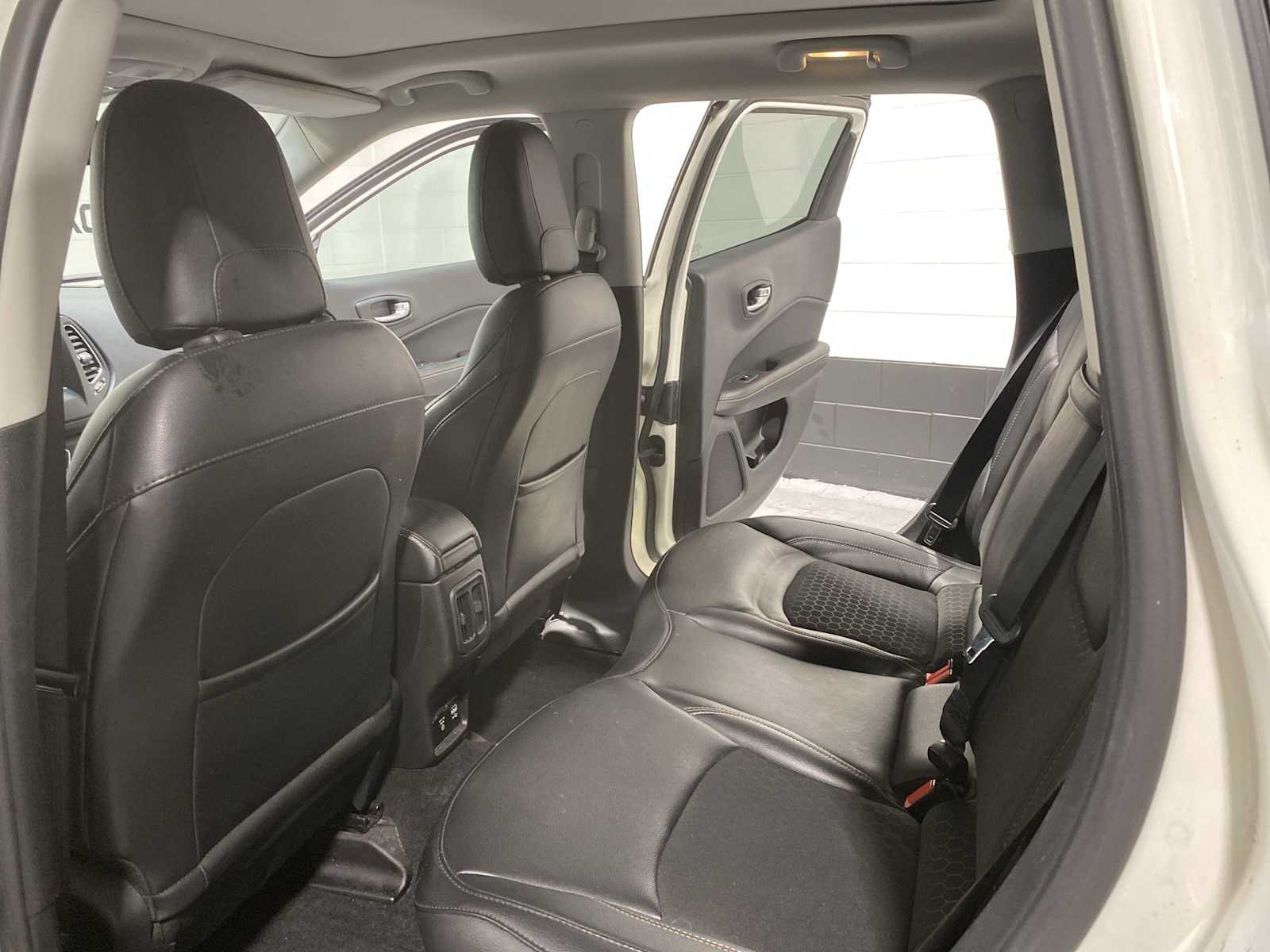 Thumbnail: 2019 Jeep Compass - 12