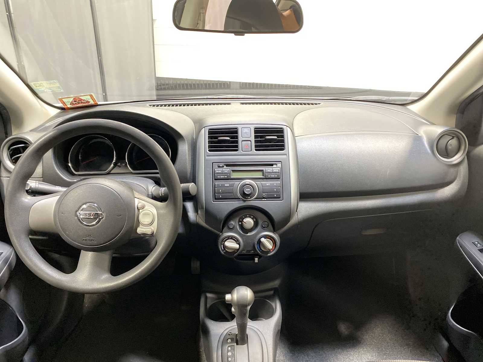 Thumbnail: 2013 Nissan Versa - 10