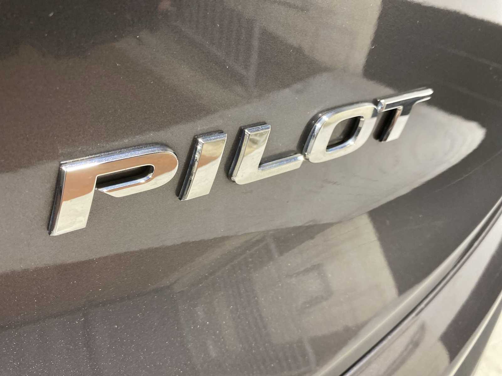 Thumbnail: 2018 Honda Pilot - 7